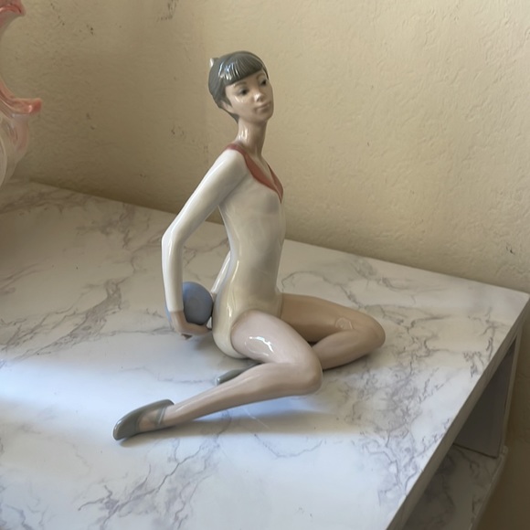 Lladro gymnast exercise - Picture 3 of 4